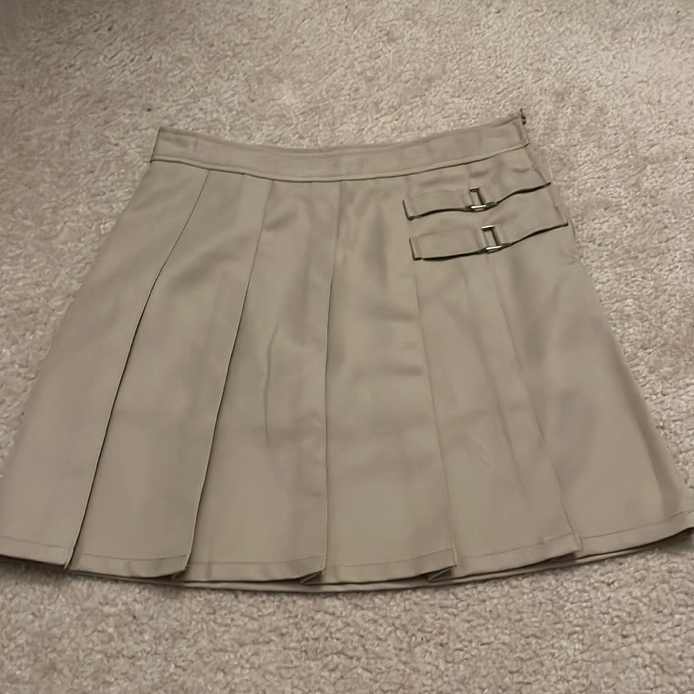 BEIGE PLEATED SKIRT